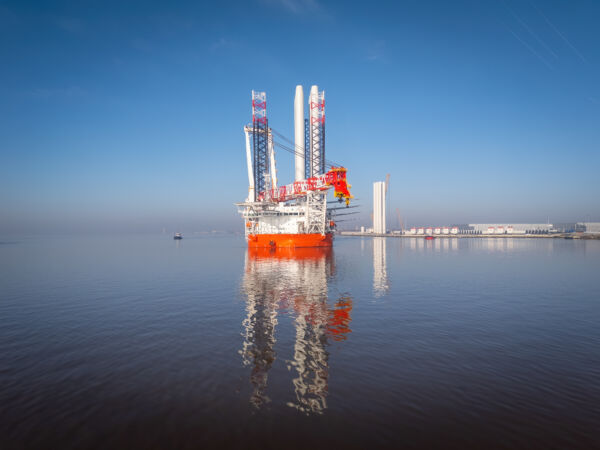 Cadeler takes delivery of Wind Keeper and signs contract